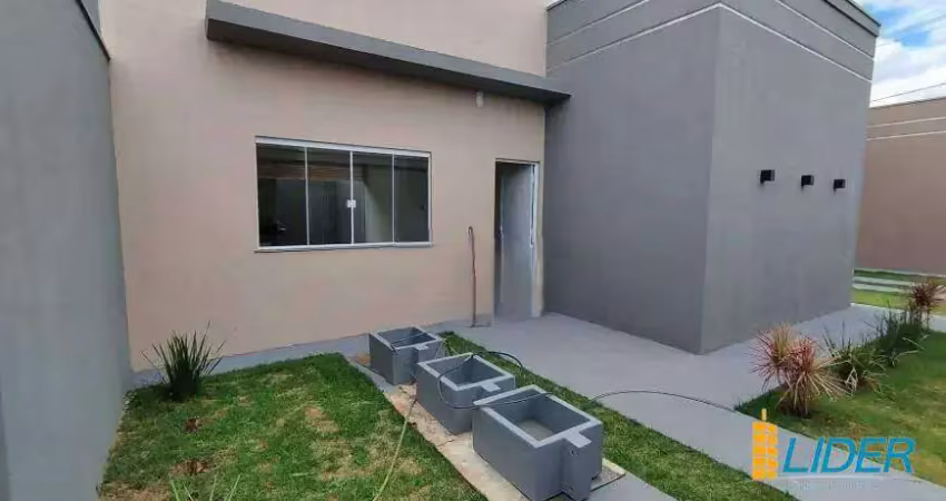 Casa à venda, 2 quartos, 1 suíte, 2 vagas, novo mundo - uberlândia/mg