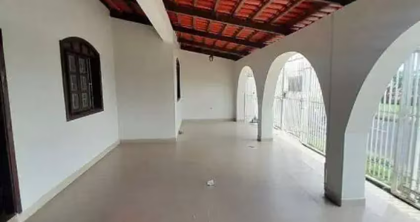 Casa residencial para aluguel em cidade jardim, uberlândia – 174 m² | 3 quartos, 1 suíte