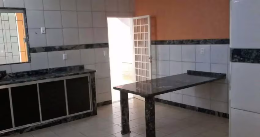 Casa à venda, 4 quartos, 3 vagas, PLANALTO - Uberlândia/MG