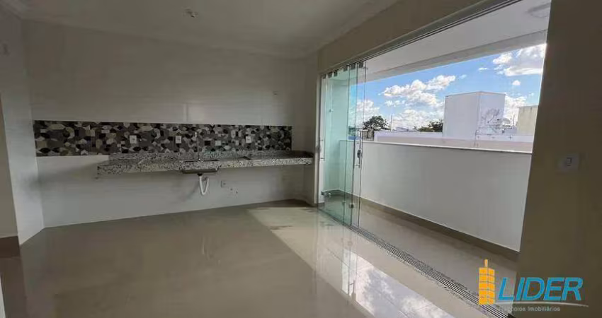 Apartamento à venda, 2 quartos, 1 suíte, 2 vagas, TUBALINA - Uberlândia/MG