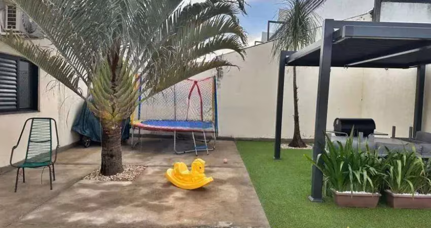 Casa à venda, 3 quartos, 1 suíte, 3 vagas, JARDIM HOLANDA - Uberlândia/MG