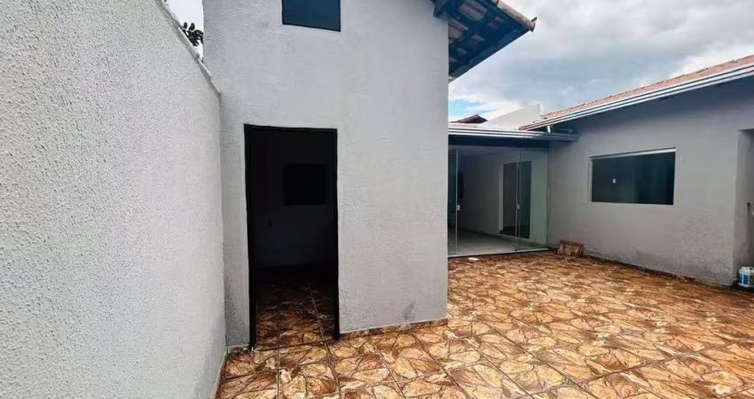 Casa à venda, 3 quartos, 1 suíte, 3 vagas, santa mônica - uberlândia/mg