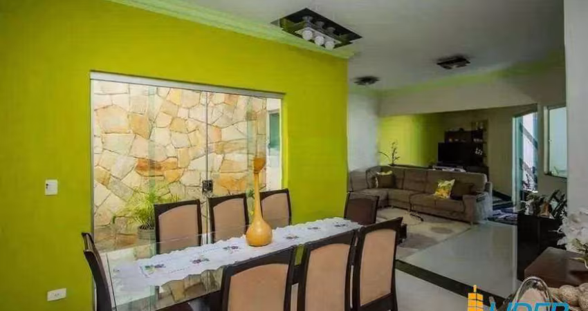 Casa à venda, 3 quartos, 1 suíte, 3 vagas, RESIDENCIAL GRAMADO - Uberlândia/MG