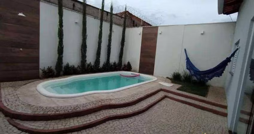 Casa à venda, 4 quartos, 1 suíte, 2 vagas, RESIDENCIAL GRAMADO - Uberlândia/MG