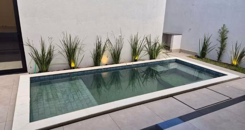 CASA EM CONDOMÍNIO à venda, 3 quartos, 3 suítes, 2 vagas, GRANJA MARILEUSA - Uberlândia/MG