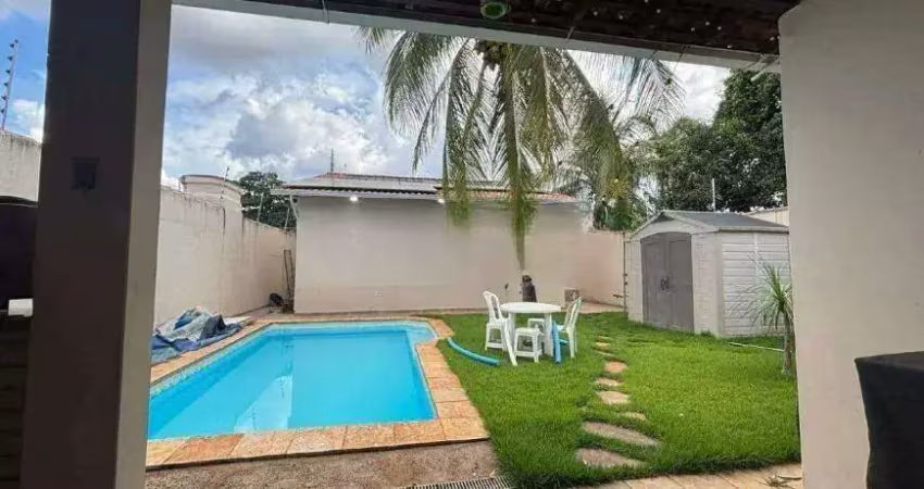 Casa à venda, 4 quartos, 1 suíte, 3 vagas, CIDADE JARDIM - Uberlândia/MG