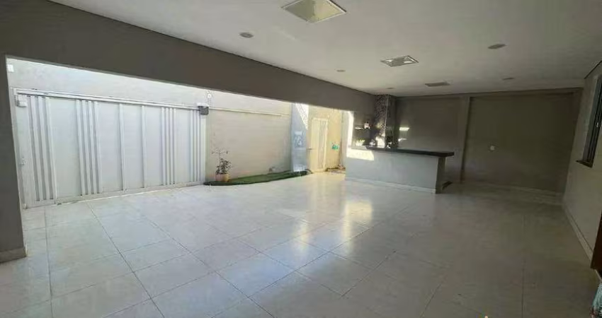 Casa à venda, 3 quartos, 1 suíte, 3 vagas, ALTO UMUARAMA - Uberlândia/MG