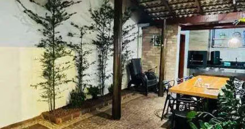 Casa à venda, 2 quartos, 1 suíte, 2 vagas, JARDIM HOLANDA - Uberlândia/MG