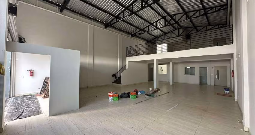 BARRACÃO para aluguel, 2 quartos, BOSQUE DOS BURITIS - Uberlândia/MG