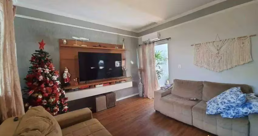 Casa à venda, 3 quartos, 1 suíte, 2 vagas, ALTO UMUARAMA - Uberlândia/MG
