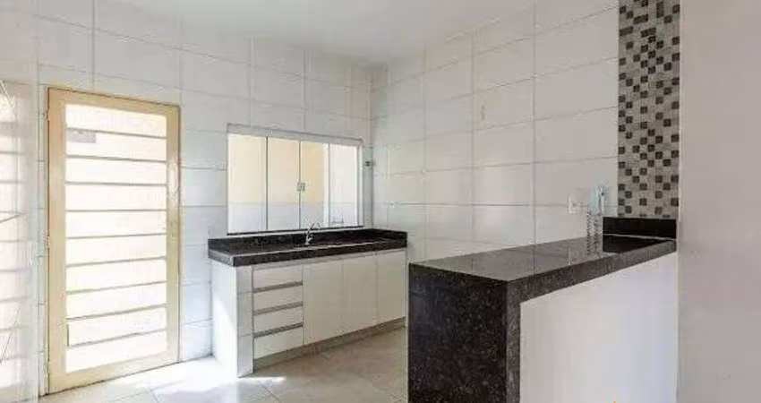 Casa à venda, 5 quartos, 1 suíte, 4 vagas, LUIZOTE DE FREITAS - Uberlândia/MG