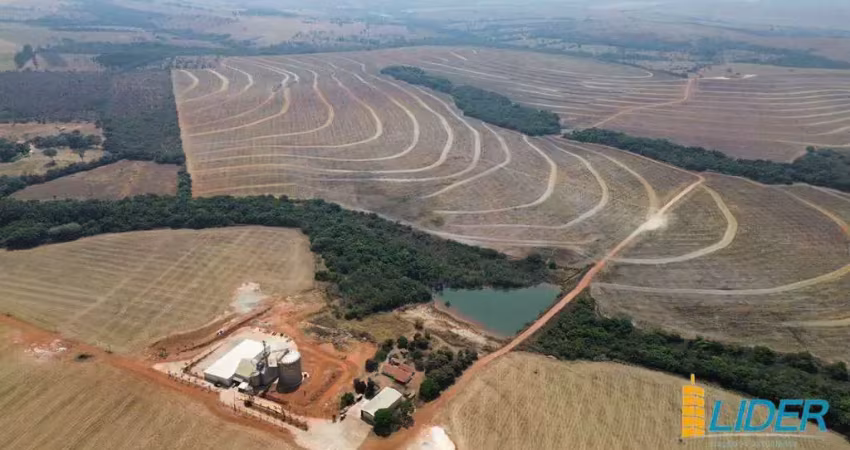 Excepcional fazenda dupla aptidão com 1945,40 hectares e muito bem estruturada à venda no município de luziânia/go