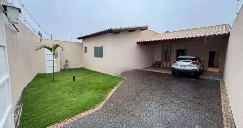 Casa à venda, 3 quartos, 1 suíte, 4 vagas, ALTO UMUARAMA - Uberlândia/MG