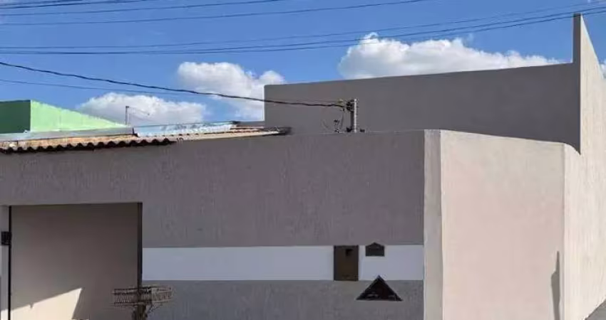 Ótima casa com 03 quartos / 01 suíte totalmente reformada à venda no bairro são jorge