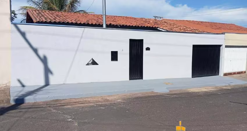 Ótima casa com 100m2 em terreno de 125m2 recém reformada à venda no bairro canaã