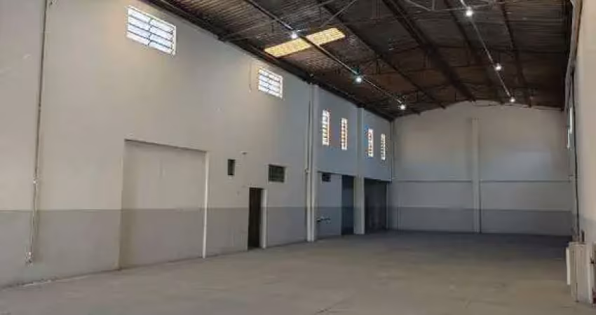 Casa para alugar na Avenida Paulo Roberto Cunha Santos, Minas Gerais, Uberlândia