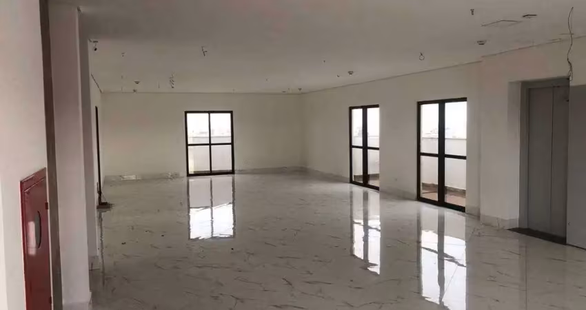 Sala comercial duplex em uma excelente localização disponível para aluguel