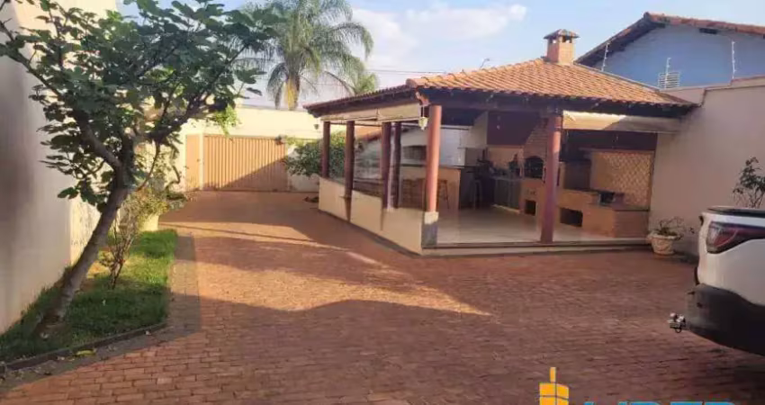 Casa à venda, 4 quartos, 1 suíte, 2 vagas, tibery - uberlândia/mg