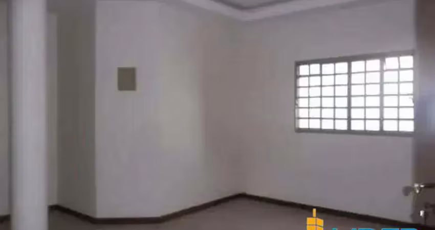 Casa à venda, 4 quartos, 1 suíte, 4 vagas, bom jesus - uberlândia/mg