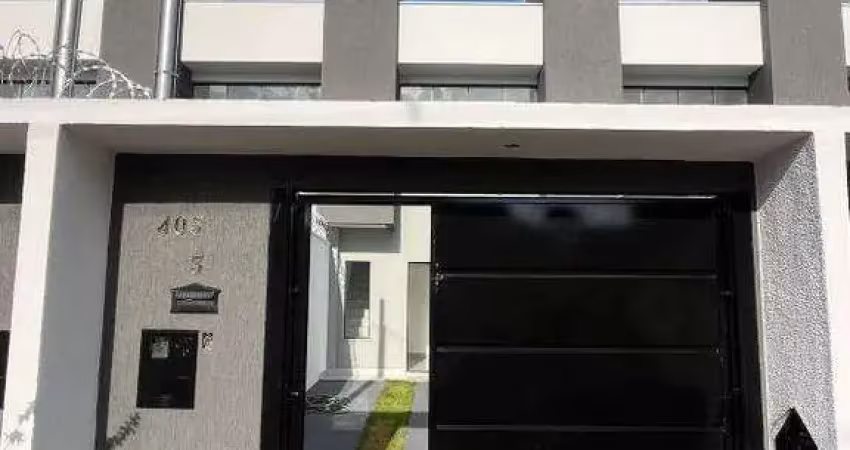 Excelente sobrado com 100,00m2 de construção sendo 03 quartos à venda em localização privilegiado no bairro novo mundo