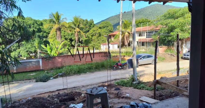 Vendo casa 03 qtos 01 suite em São Jose do Imbassaí-Márica.Rj.