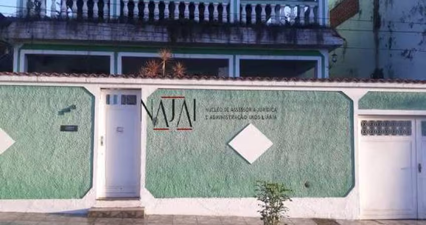 Casa de 3 qtos com suíte e piscina ao lado da Paróquia São Judas Tadeu C.G