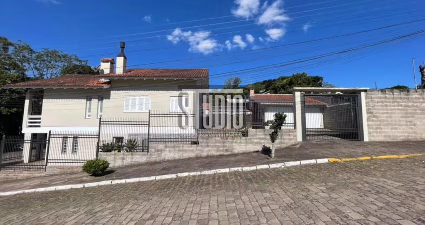 Casa com 3 quartos à venda na Vila Nova, Carlos Barbosa 