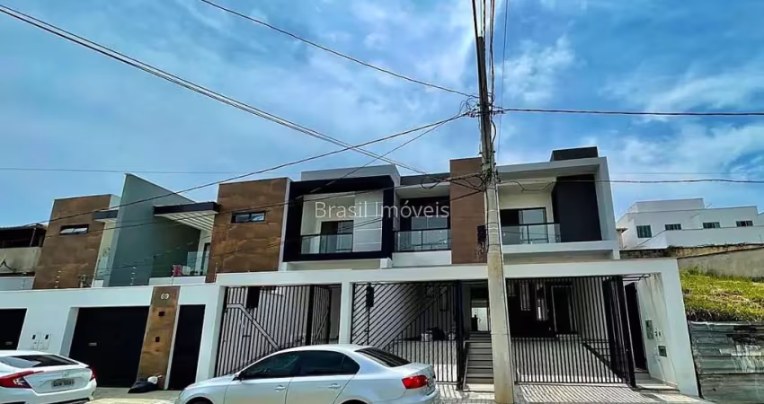 Casa duplex de 03 quartos com 01 suíte e 02 vagas de garagem no bairro Aeroporto