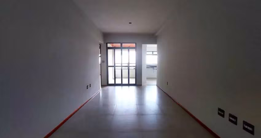 Apartamento de 02 suítes, varanda gourmet,  garagem e elevador no morro da glória
