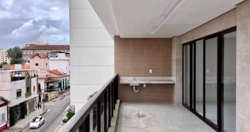 Apartamento de 04 quartos no bairro Santa Helena