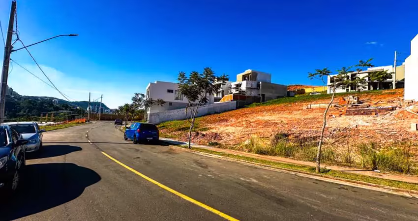 Terreno à venda na Avenida Deusdedith Salgado, Salvaterra, Juiz de Fora