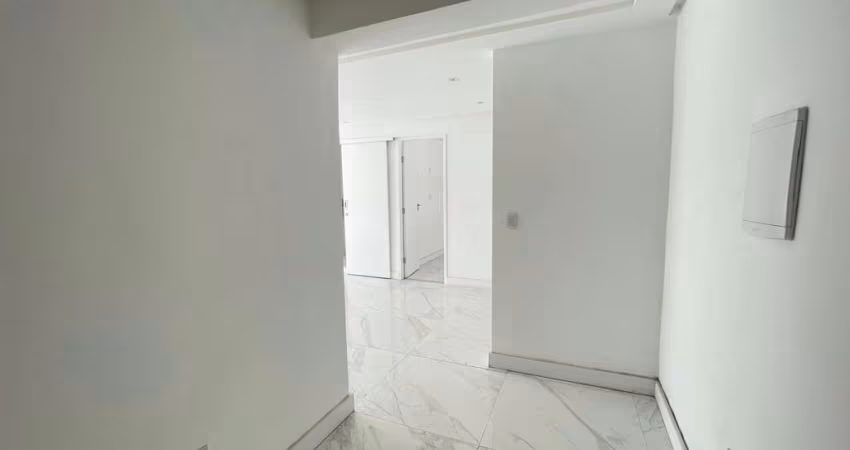 Apartamento de 02 quartos com suíte no Centro