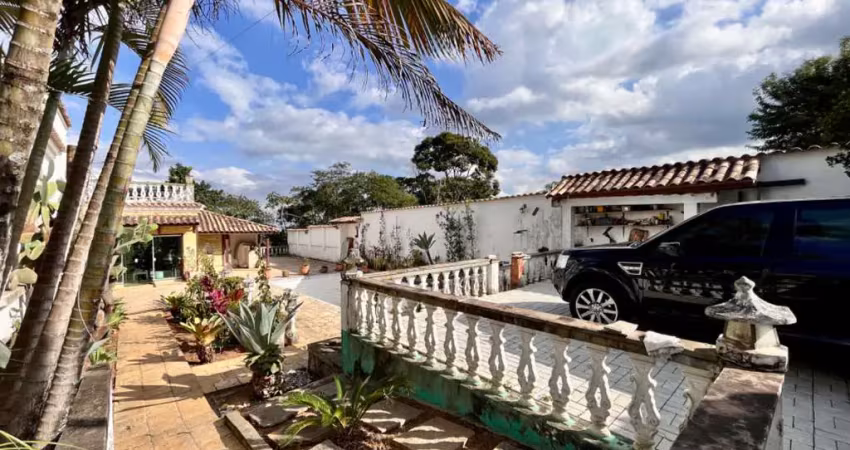 Casa com 4 quartos à venda na Rua Randall de Oliveira, Parque Guadalajara, Juiz de Fora