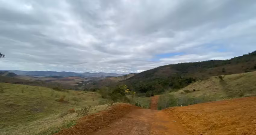 Oportunidade única: lotes em condomínio rural exclusivo