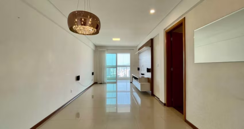 Apartamento de 03 quartos e 02 vagas de garagem no Cascatinha
