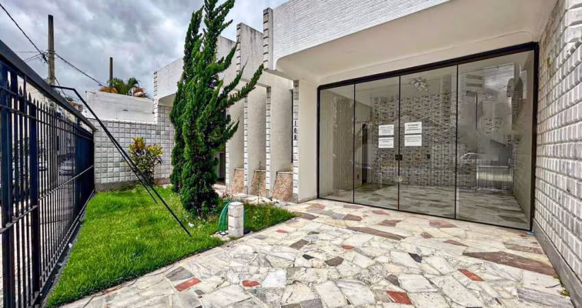 Casa linear com três quartos sendo duas suítes - São Mateus