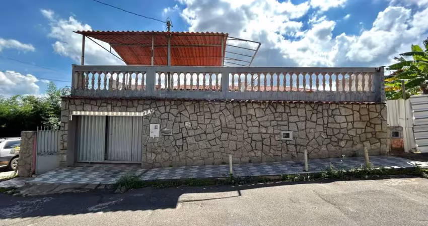 Casa com 3 quartos à venda na Rua Pedro Gonçalves de Oliveira, Bom Pastor, Juiz de Fora