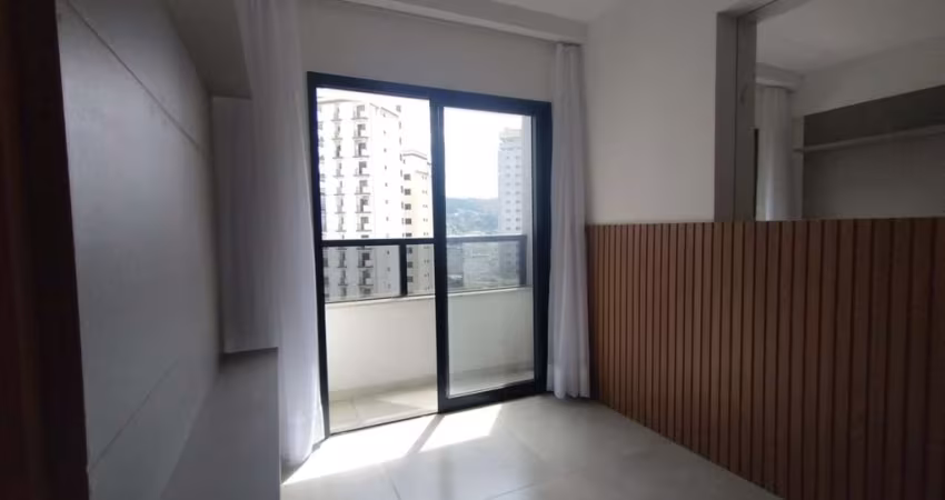 Locação - 02 quartos com varanda na Avenida Itamar Franco