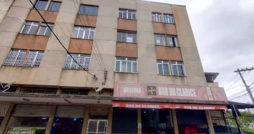 Locação -  apartamento com 03 quartos no centro próximo a rua halfeld