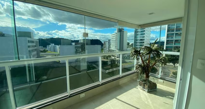 Locação - Cobertura no Estrela Sul com 03 quartos, hidromassagem e varanda!