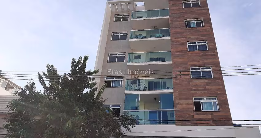 Cobertura com elevador e garagem no Morro da Glória