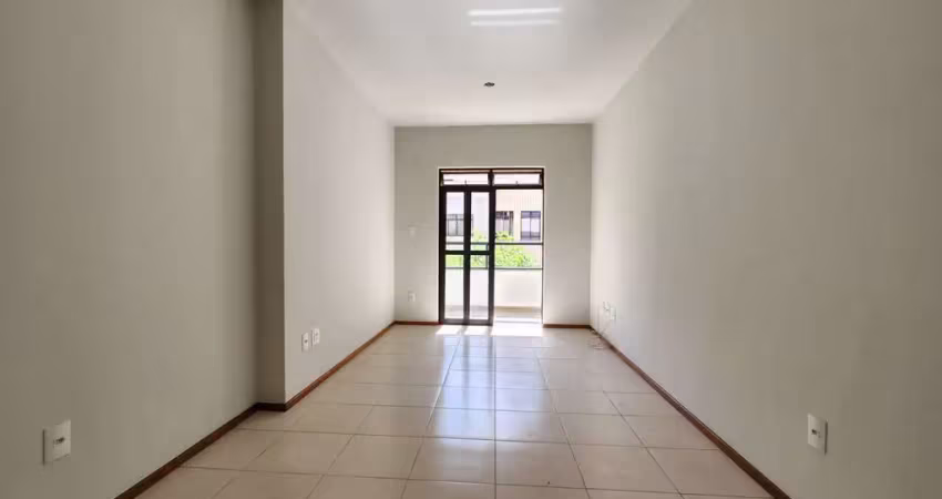 Apartamento de 3 quartos com suíte, garagem e elevador no Bairro Santa Helena