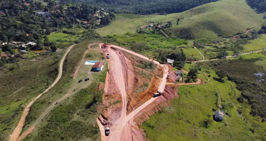 Terreno à venda na Rua Detetive Agapito Marques, Recanto dos Lagos, Juiz de Fora