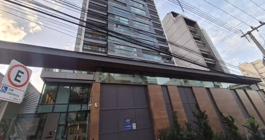Apartamento de 03 quartos com suíte e varanda gourmet