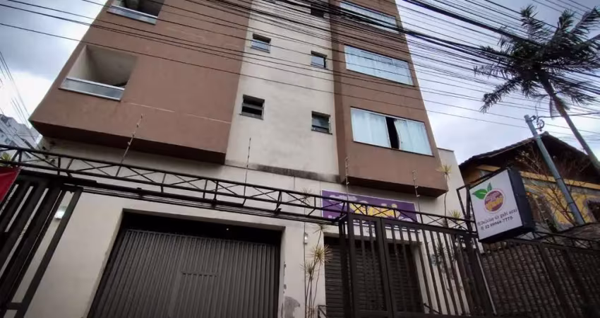 Locação - ótima oportunidade no ipiranga: 2 quartos, suíte, varanda e 1 vaga de garagem