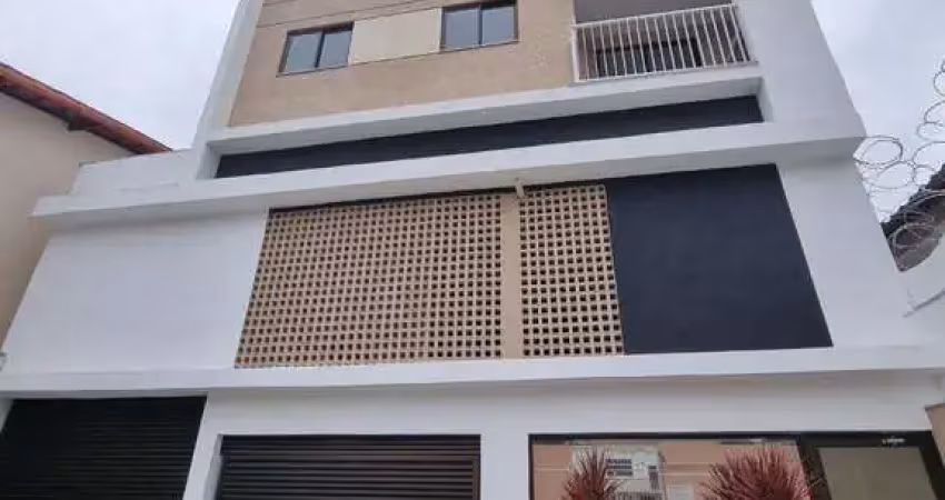 Aluguel - apartamento de 02 quartos com suíte, elevador e garagem no mariano procópio