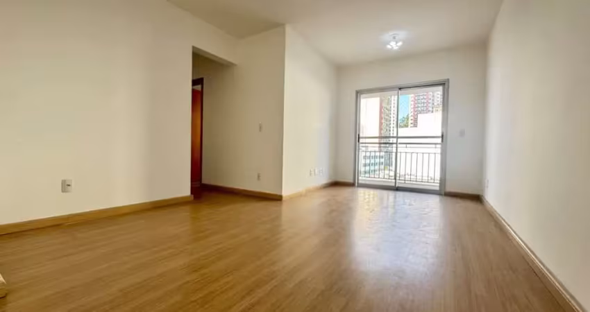 Apartamento de 02 quartos com área de lazer e garagem no alto dos passos.
