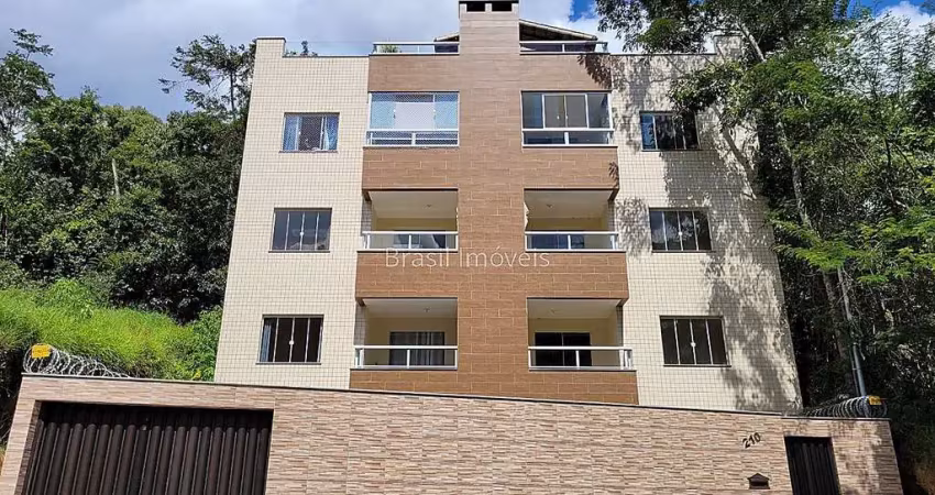 Apartamento de 02 quartos com garagem, primeira locação, no bairro em santa terezinha