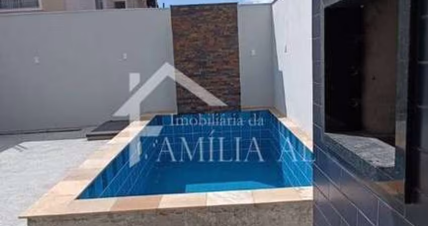 GEMINADO COM 217M² E PISCINA NO FLORESTA