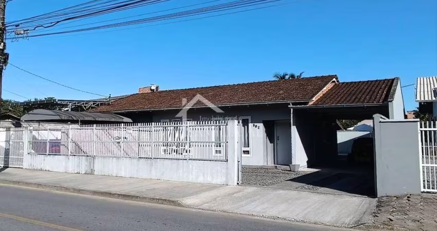 CASA DE LAJE COM PISCINA NO VILA NOVA